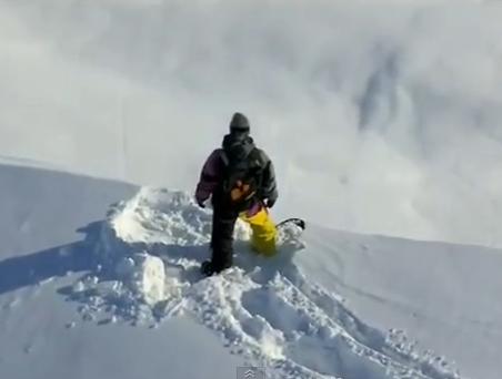 	<br>雪山　スキー　スノボ　レッドブル