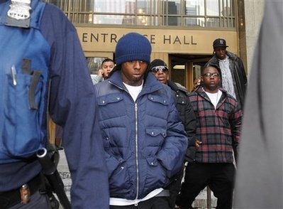 Lil-Wayne-Sentencing-Postponed-02.jpg