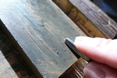 polishing a small tool for engraving1