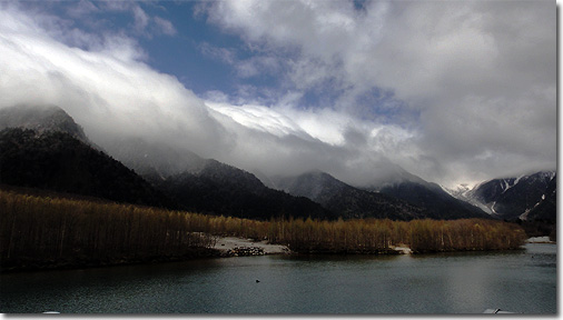 大正池付近で見た稜線の雲