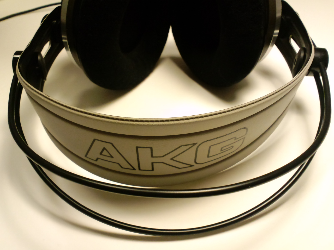 AKG K272HD 写真 - 糞耳とヘッドホン