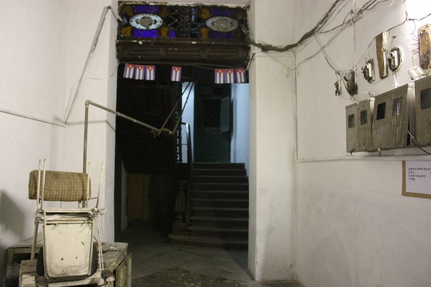 入り口の階段