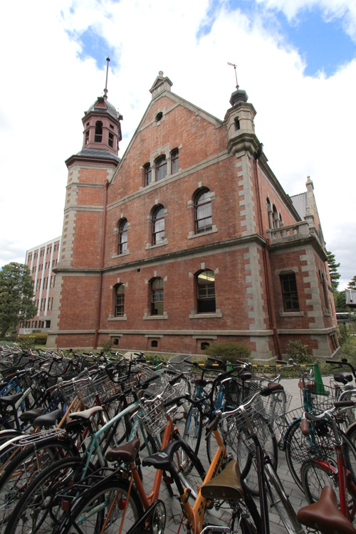 クラーク記念館と自転車のコラボ