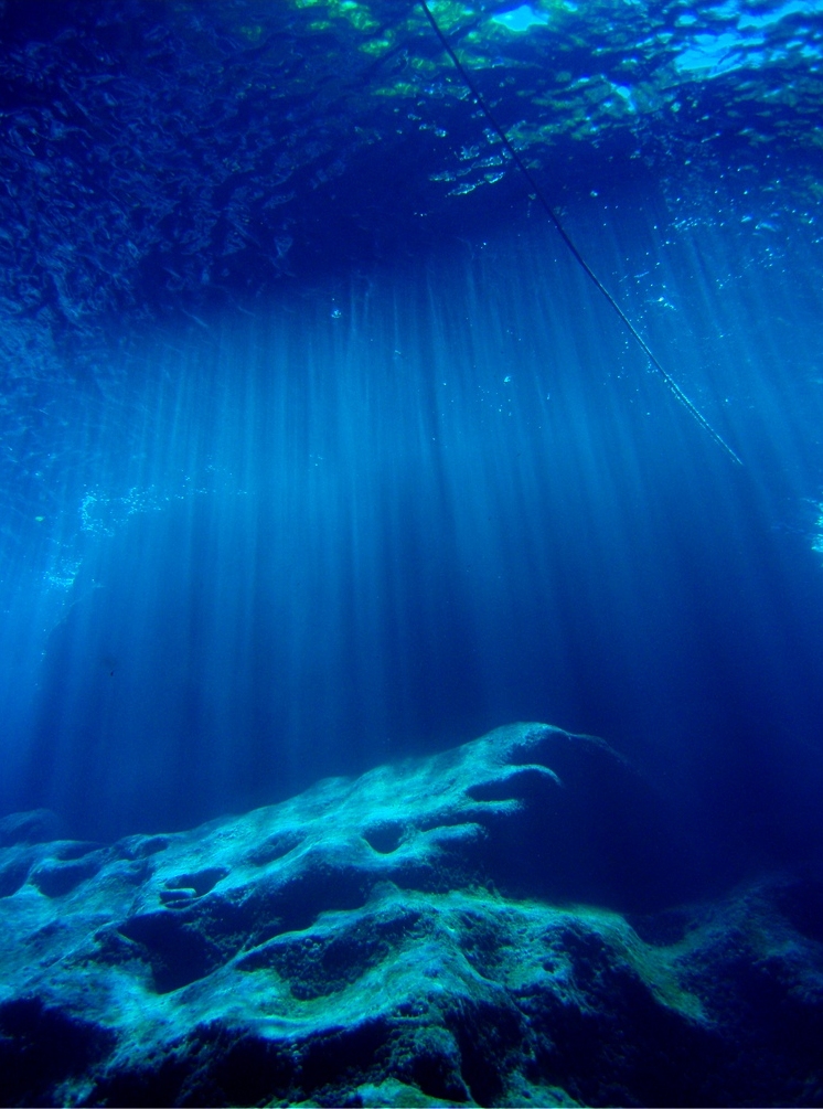 鍾乳洞 洞窟 海 写真 水中写真 無料壁紙 フリー素材屋さん